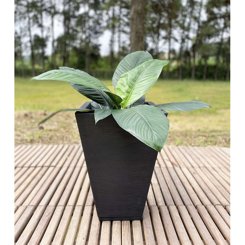 Pot à fleurs en résine Zurique, Noir, H 21,65 po x l 14,96 po x P 14,96 po