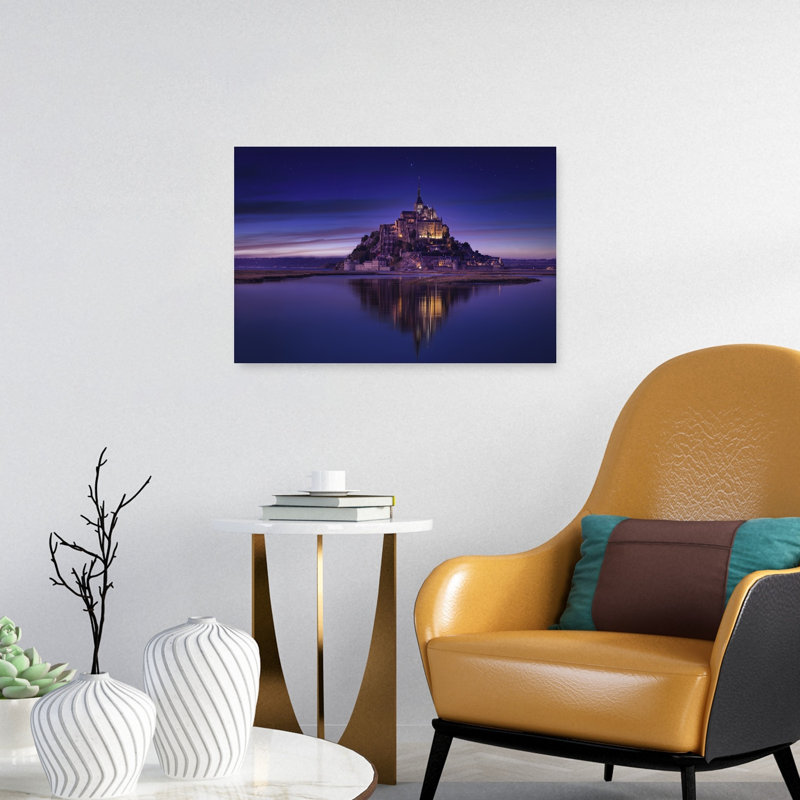 Impression d'art mural représentant le mont Saint-Michel la nuit, un paysage gothique et mystique magique., H 16 po x l 24 po
