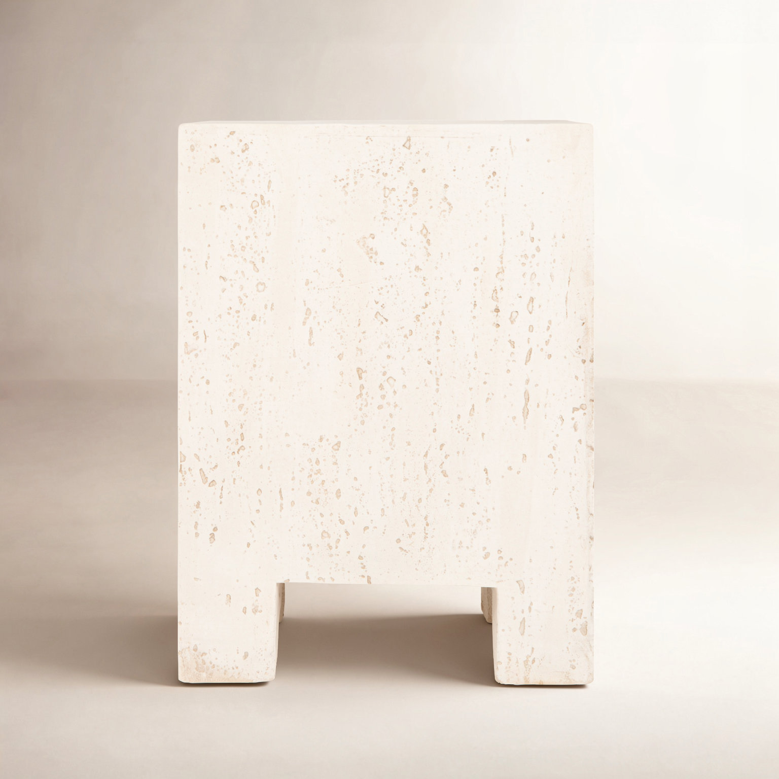 Vargas 15" End Table