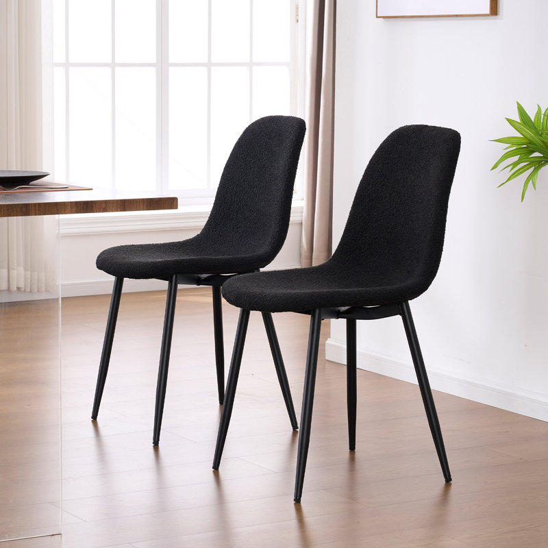 Chaise rembourrée en similicuir Kavi, Boucle noire / noir