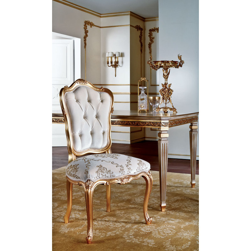 Chaise d'appoint rembourrée en blanc