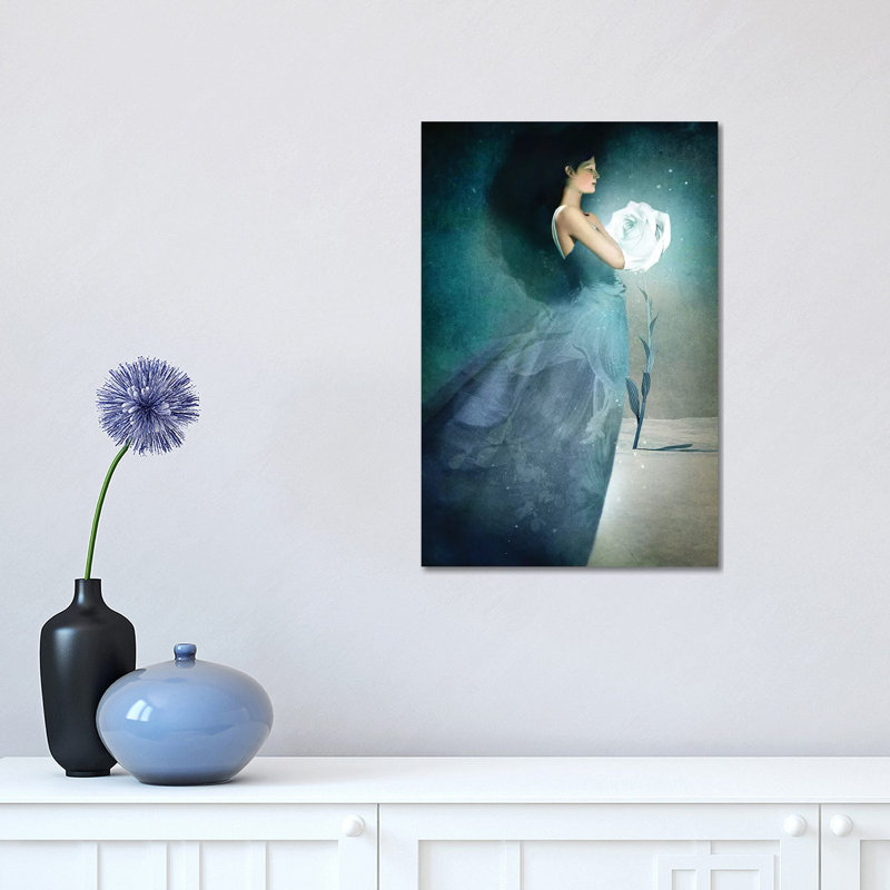 «Ice Princess» par Catrin Welz-Stein - reproduction, H 18 po x l 12 po x 1,5 po, Toile tendue, Pas de tapis