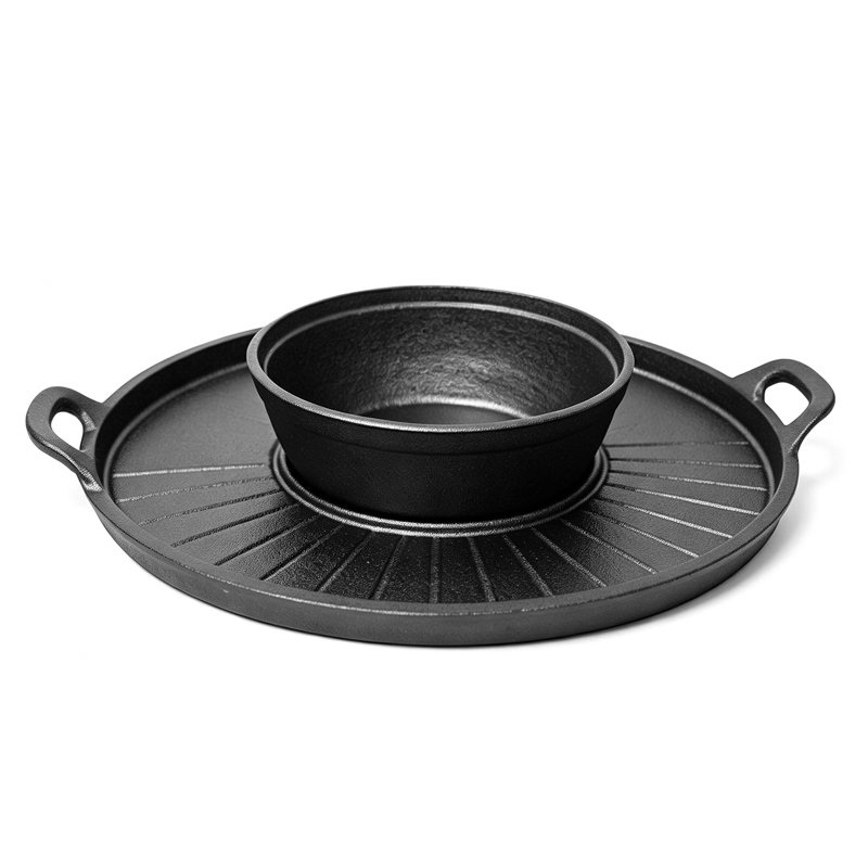 Ensemble de deux pièces en fonte comprenant un chaudron, une poêle et une plaque de cuisson. Convient aux plaques à induction, aux cuisinières à gaz, aux fours et aux plaques électriques.
