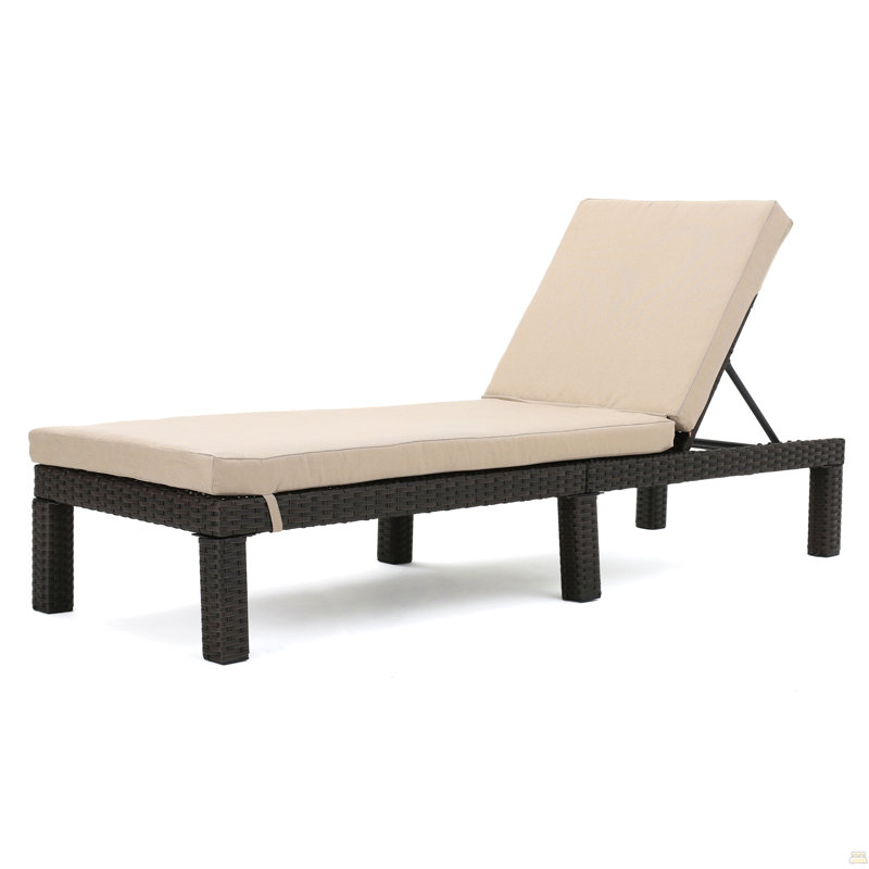 Chaise Lounge
