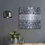 «Love Never Fails Navy» par Cindy Jacobs, art mural en métal-1174646905