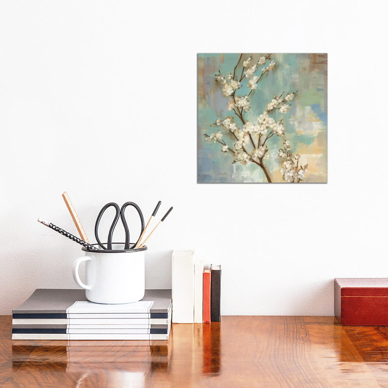 Fleurs indigo III par Silvia Vassileva - reproduction d'art, Aucun mat, H 37 po x l 37 po x P 1,5 po, Toile avec cadre noir
