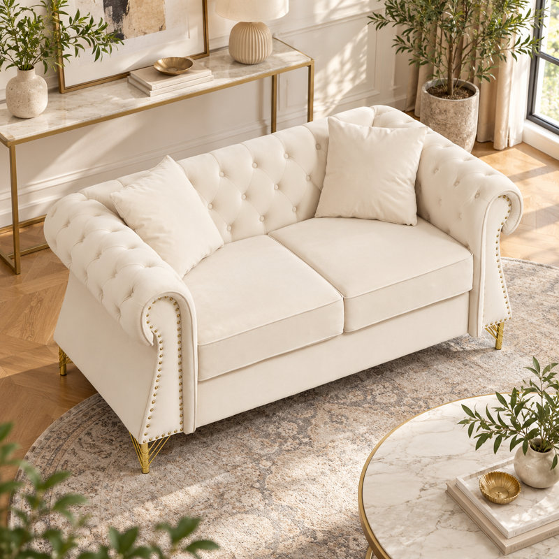 Causeuse Chesterfield Chisholm 58,5 po, Beige