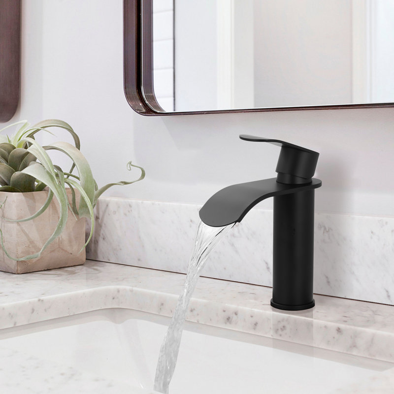 Single-Hole Single-handle Bathroom Faucet with Drain Assembly, Matte Black