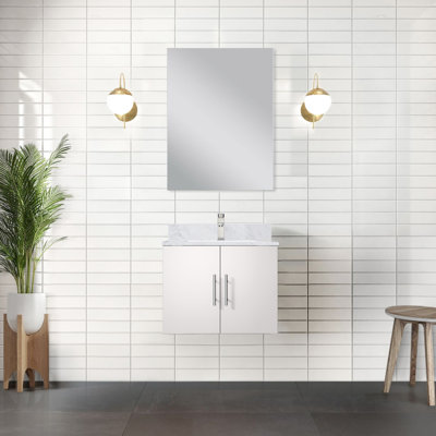 24 po L x P 22 po. Meuble-lavabo blanc brillant avec comptoir et robinet en marbre, miroir 18 po, salle de bain résistante aux rayures et à la rayure