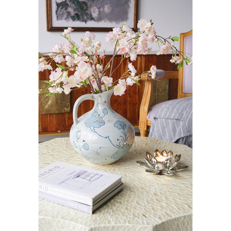 Vase au design contemporain