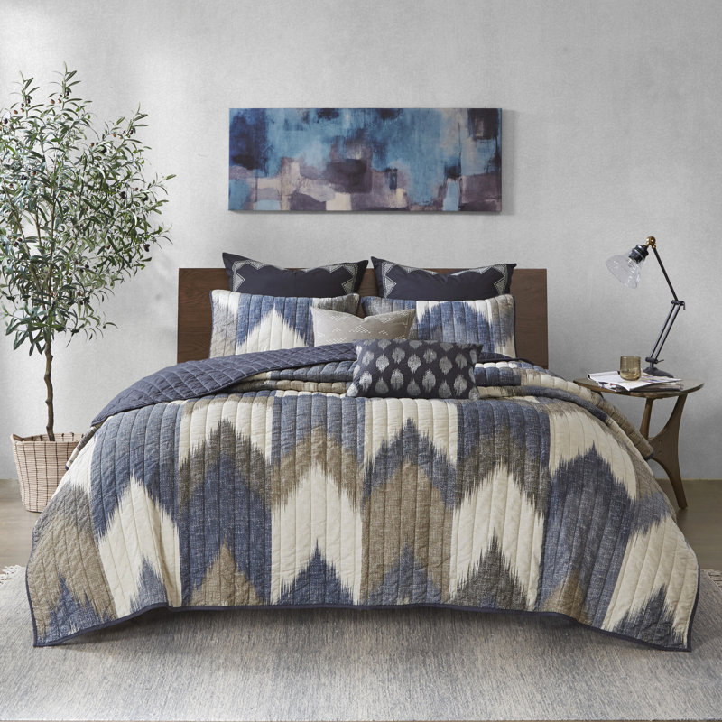 Navy 3 Piece Quilt Cotton Full/queen - Printed Pattern, Comfortable Bedding, Solid Reverse, Full/queen, Broken Print, 2 Matching Shams, Channel , Breathable Bedding