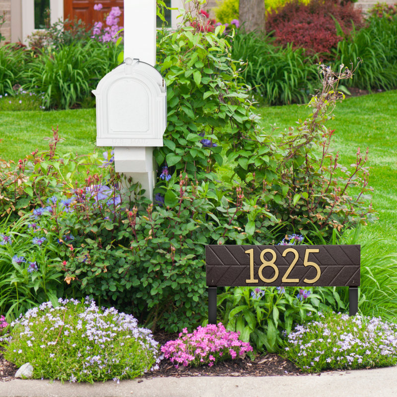 Herringbone Horizontal Plaque, Standard Lawn 1-line, Bronze foncé / Or, Oui