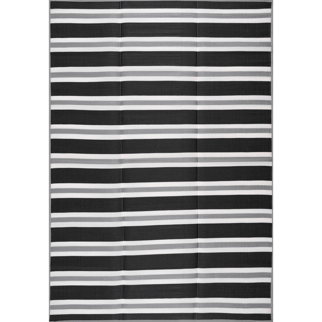 Striped Indoor / Outdoor Rug Highland Dunes Rug 