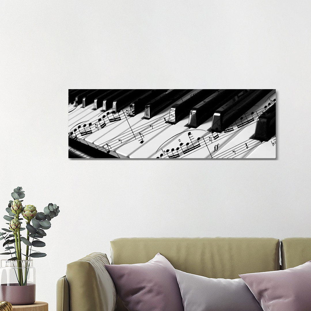 Klavier von Unbekannter Künstler - Panoramaleinwand auf Leinwand Giclée auf Leinwand