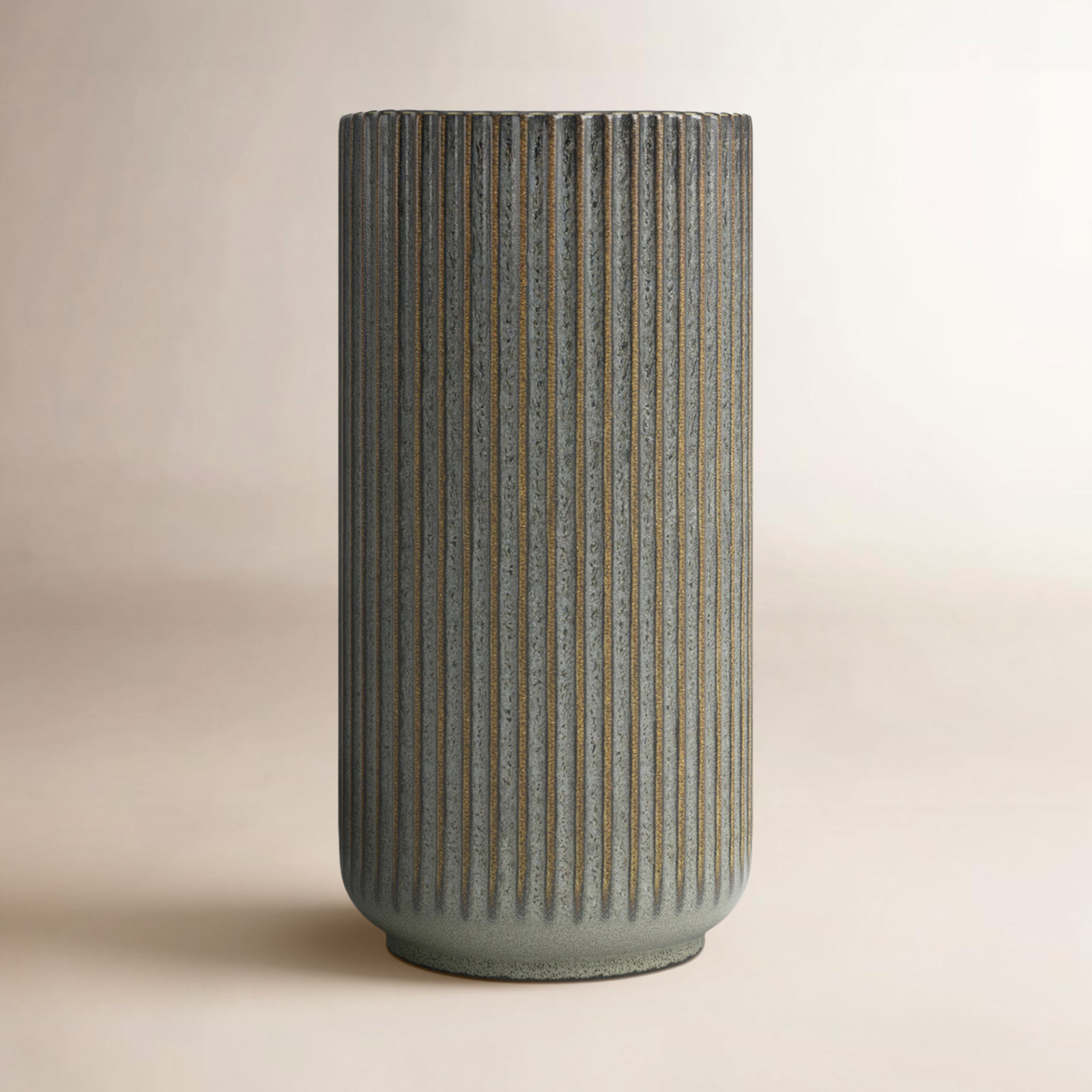 Syrah 9'' Handmade Ceramic Table Vase