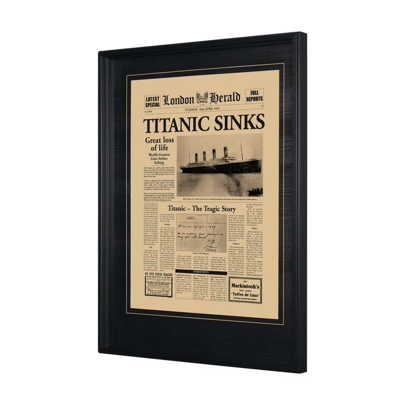«Titanic Sinks» par Vintage Collection, une photo encadrée et texturée encadrée sous verre, Titanic, 32.0L x 2.5W x 41.8H