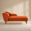 Chaise longue moderne avec revêtement en velours et confort luxueux, parfaite pour une décoration intérieure élégante