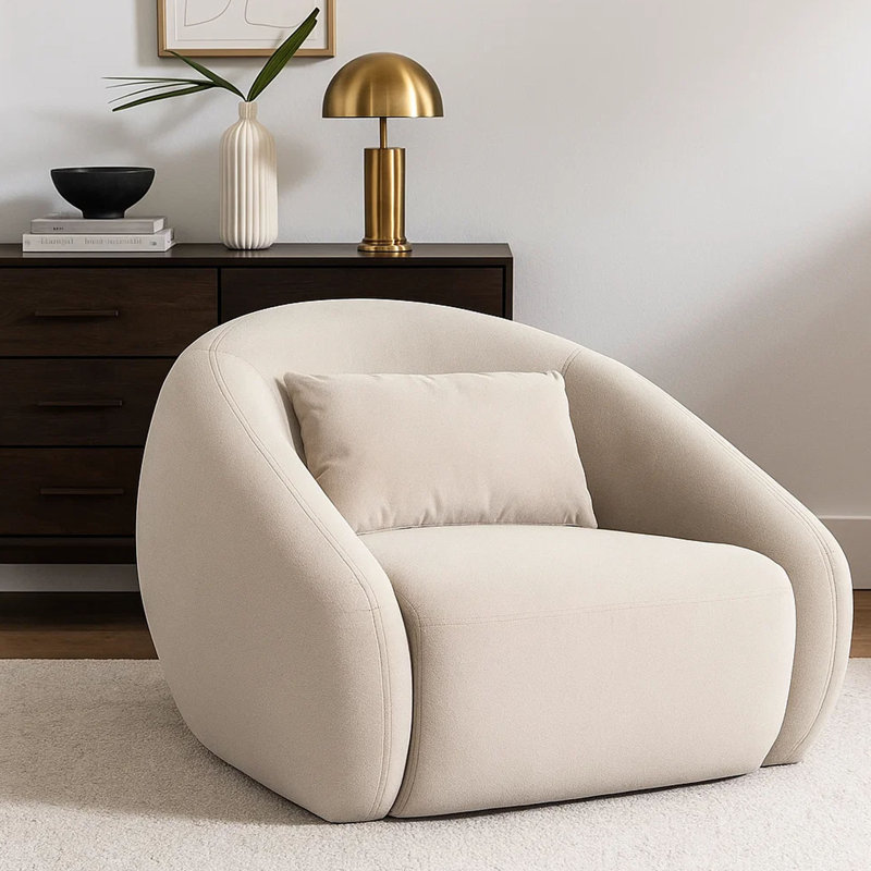 Chaise d'appoint pivotante en faux alpaga Lena
