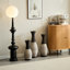 Vase de plancher classique et soigné en PVC, ensemble de 3 pour une décoration intérieure élégante et un présentoir de vigne artificielle.