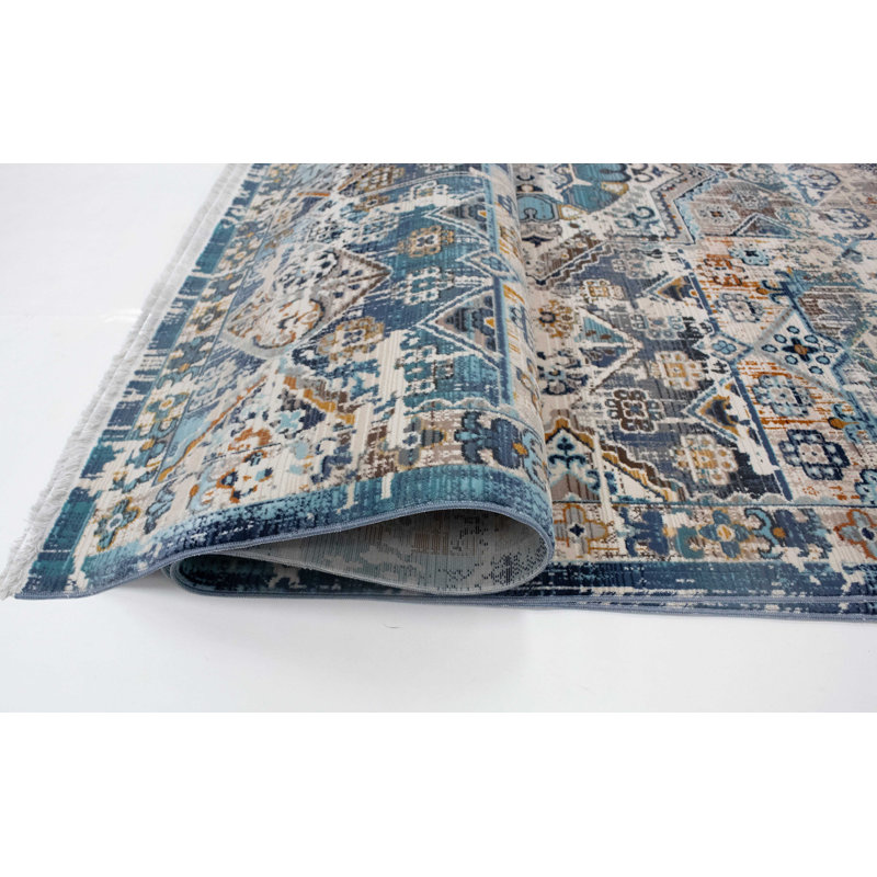 Lucha Oriental Indoor Rug, Runner 2' x 5'9"