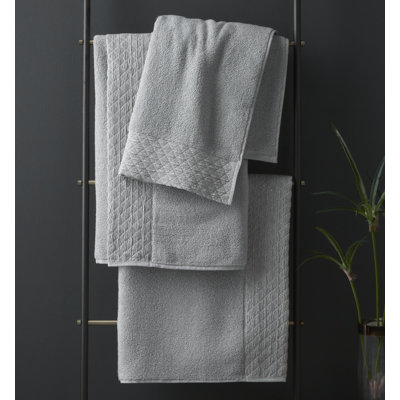 Zero Twist Sparkle Towel
