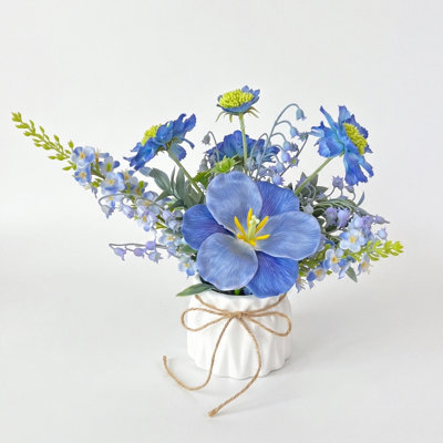 Arrangement de table de fleurs artificielles réalistes de 9,8 po avec pot en céramique blanche