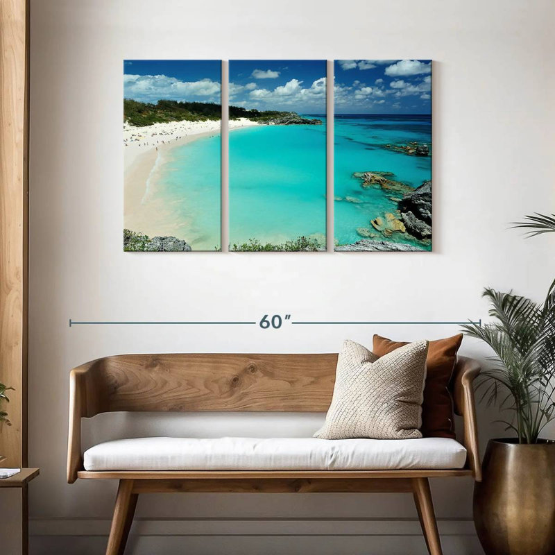 Gillard Bermuda, 28" H x 45" W