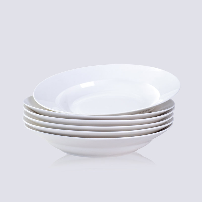 Ensemble d'assiettes rondes en céramique blanche