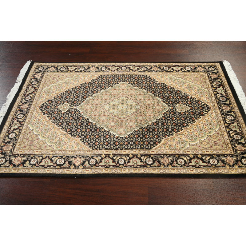 Tapis oriental 100% teinture végétale Tabriz Mahi noué à la main 4 x 6