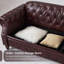 Canapé Chesterfield en similicuir - conception capitonnée classique avec rangement caché-1585555181