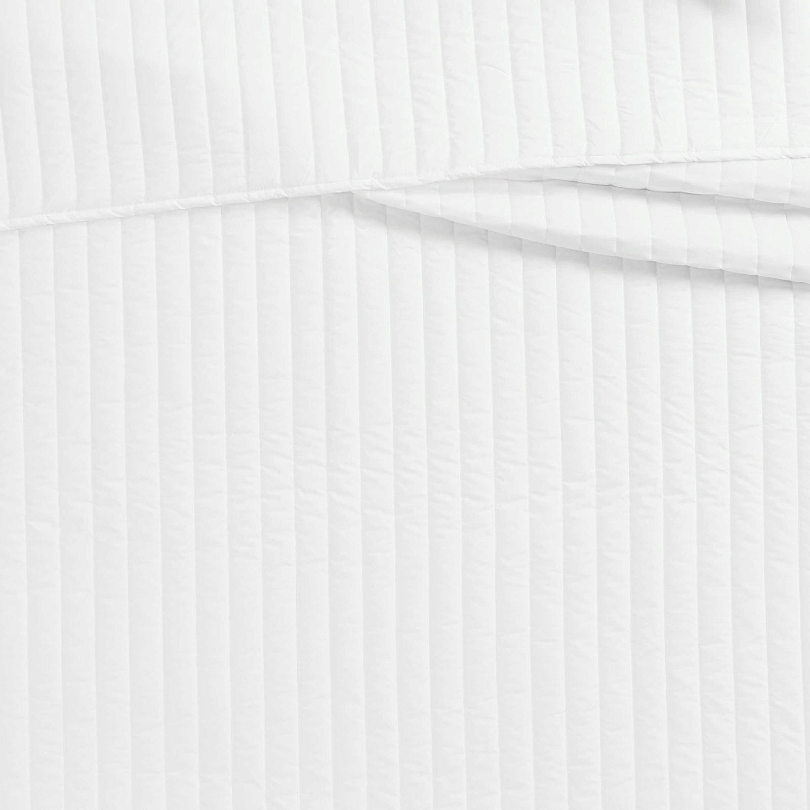 Brooklyn Loom Oversized Cotton Percale Quilt Set, Full/Queen Quilt + 2 Standard Shams, White