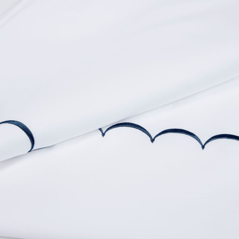 Brazier Cotton Duvet Cover Set, King Duvet Cover + 2 King Shams, Navy Blue/White