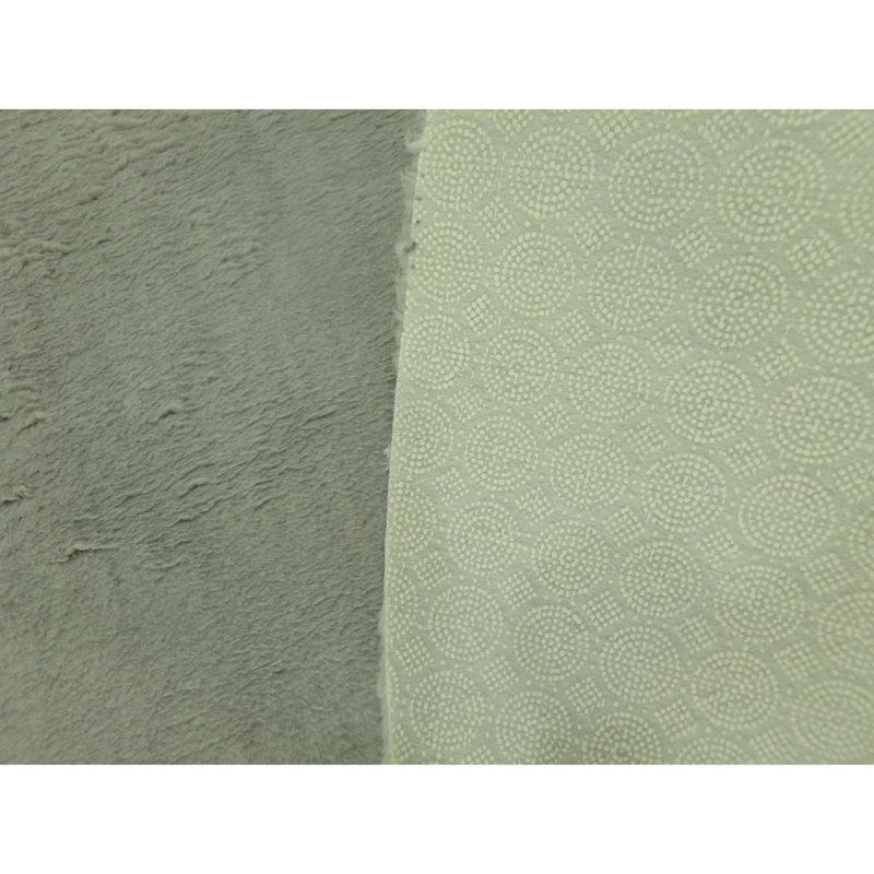 Tapis rond gris clair, diamètre de 39,4 pouces | 100% polyester, hauteur de poils de 0,8 po | Revêtement pelucheux antidérapant, antibactérien et antiallergénique | Lavable à la machine à 86 ° F | Idéal pour le salon, la chambre à coucher et les aires de jeux