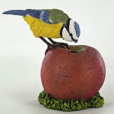 Lugenia Animals Figurines & Sculptures