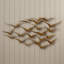 Décoration murale d'oiseaux qui volent en métal doré, 47 po x 4 po x 21 po-57386505