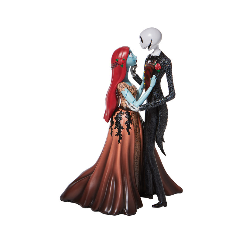 Disney Showcase Jack & Sally Couture de Force Figurine 9.5in H