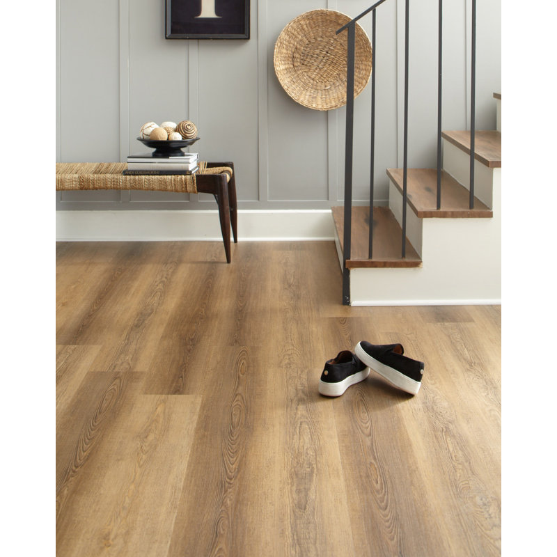 Planche de vinyle de luxe 7,2 po x 60 po x 5 mm Transcendent, Pin fauve