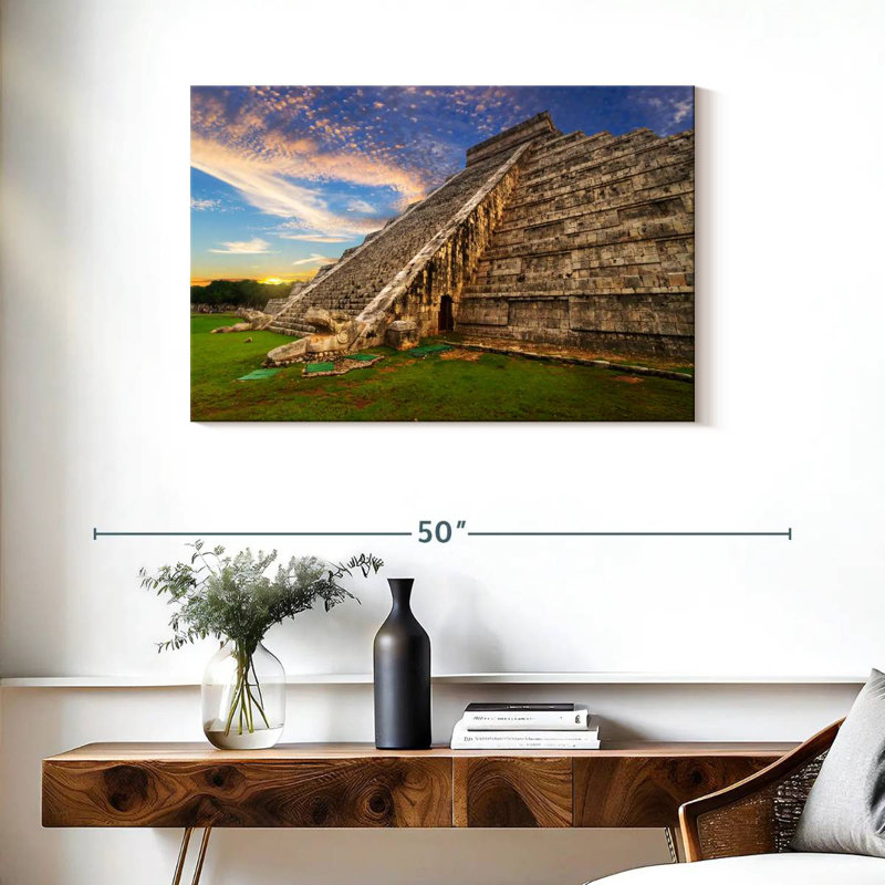 Pyramide Adella Kukulcan, H 24 po x l 36 po