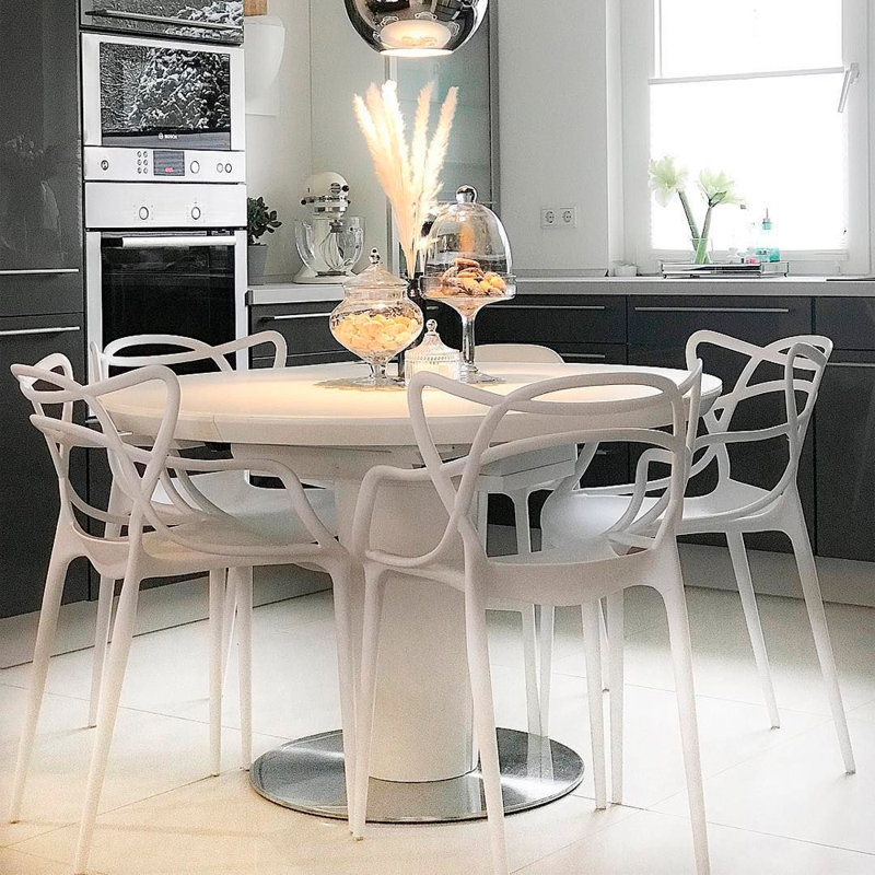 Stacking Side Chair