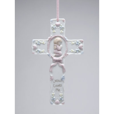 Ornement en forme de baby cross me "jesus love me"