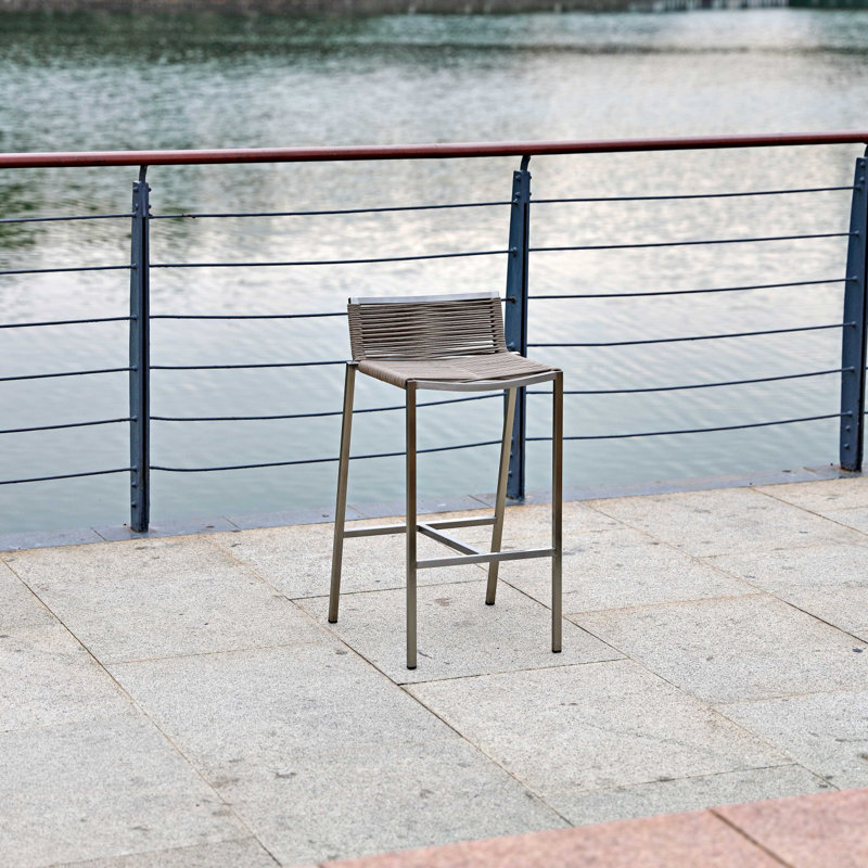 Tabouret de bar pour terrasse en acier inoxydable akaiyah