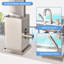 Bec de baignoire sur le comptoir avec douchette-92727663