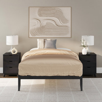 Marialana 3-Piece Bedroom Set