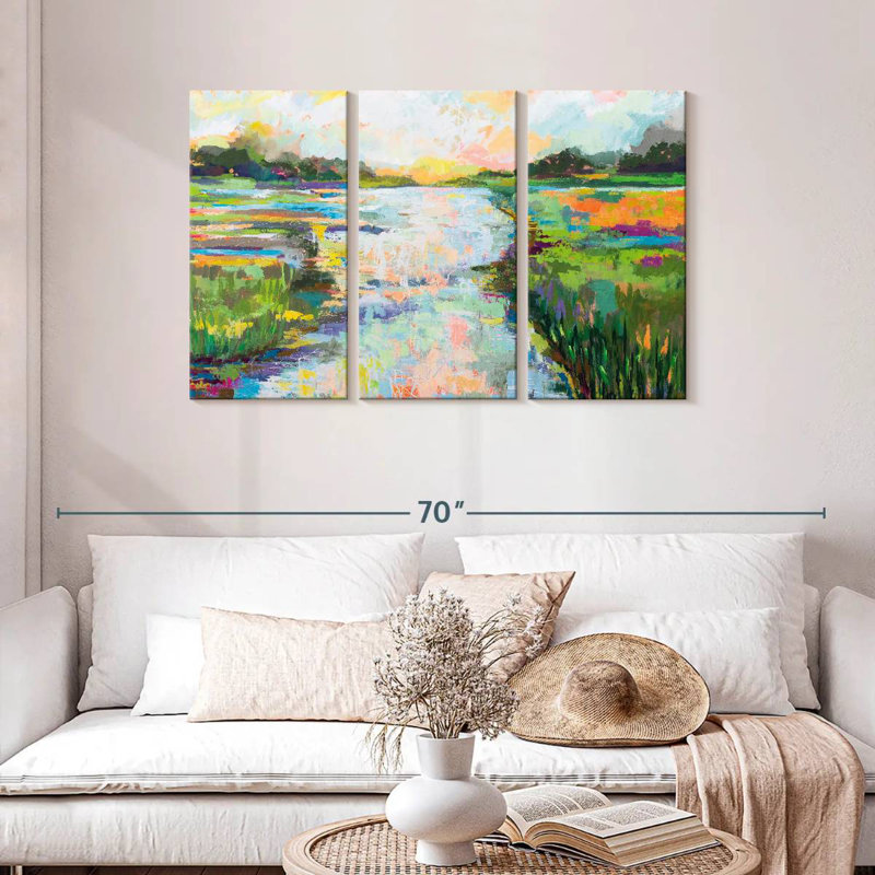 Avery Dancing Light, 28" H x 45" W
