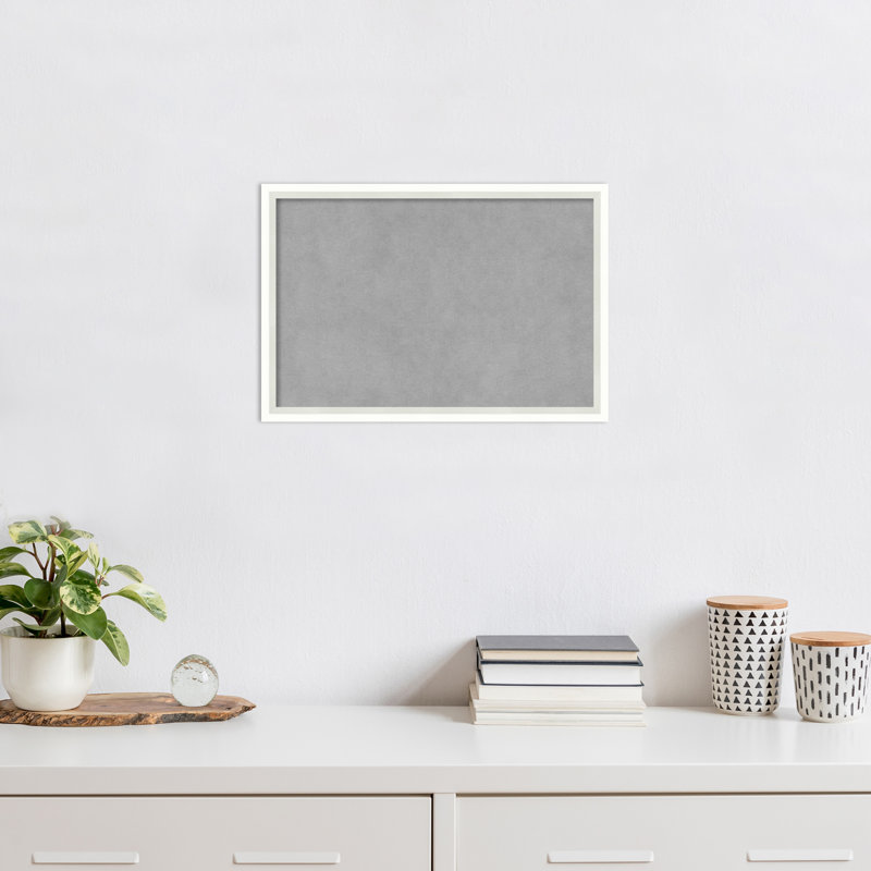 Tableau magnétique encadré blanc Lucie, H 13 po x l 19 po