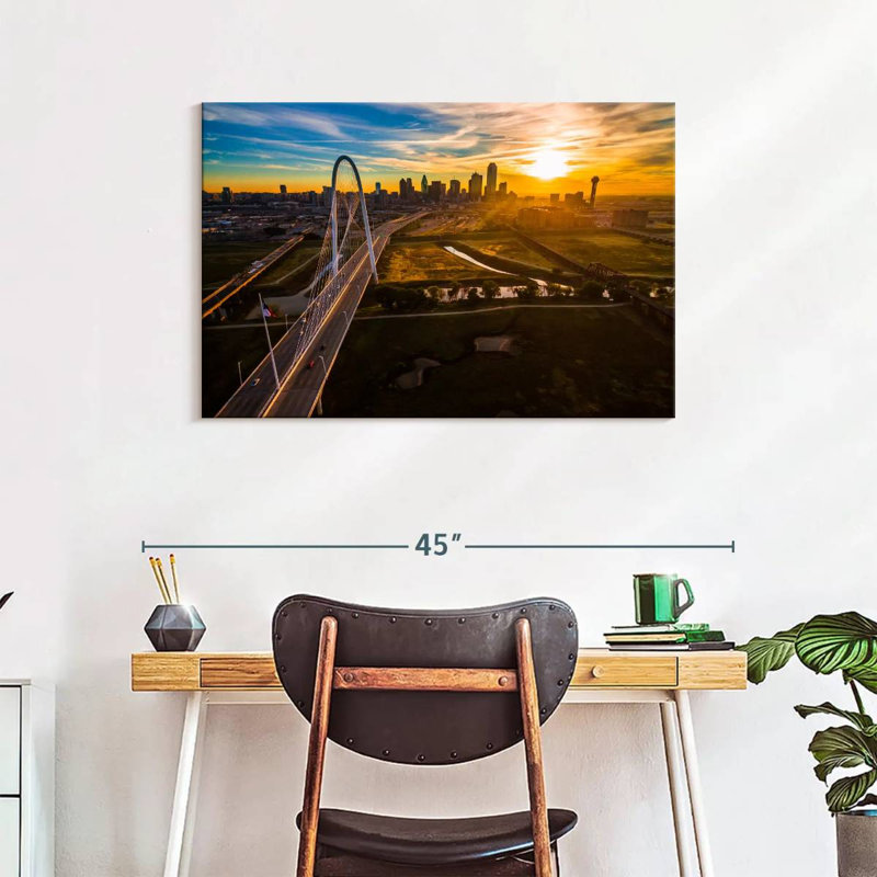 Lilie Sunrise Over Dallas, H 24 po x l 36 po