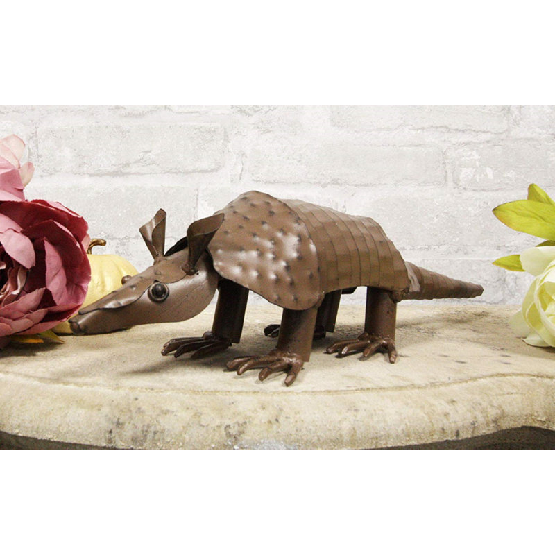 Armadillo à ressorts en métal à main Arambula