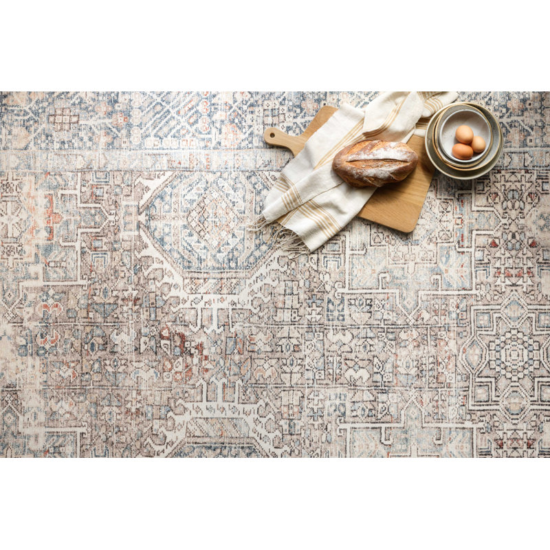 Jules Natural/Ocean Vintage Look Easy-Care Area Rug 2'6" x 7'6"