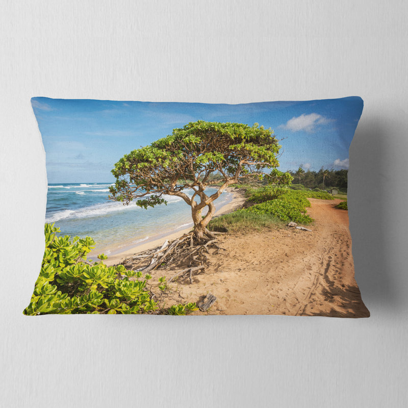 Coussin Green Tree sur la plage à Kauai, Hawaï - imprimé bord de mer, 12 po x 20 po, Rectangle