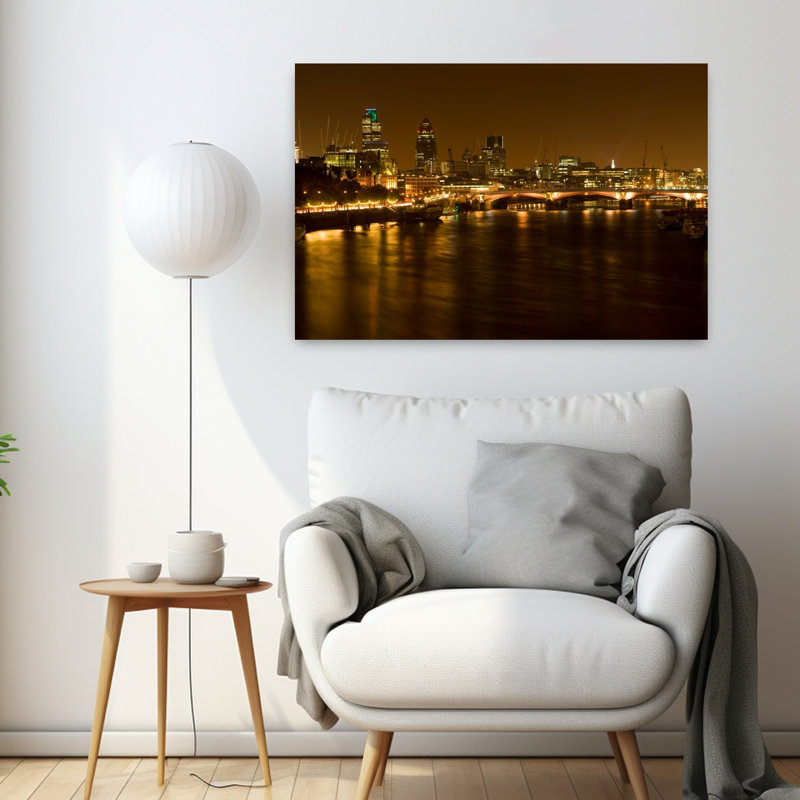 Vue de la rivière Thames depuis le pont de Waterloo la nuit, Londres, Angleterre, architecture contemporaine abstraite, art urbain